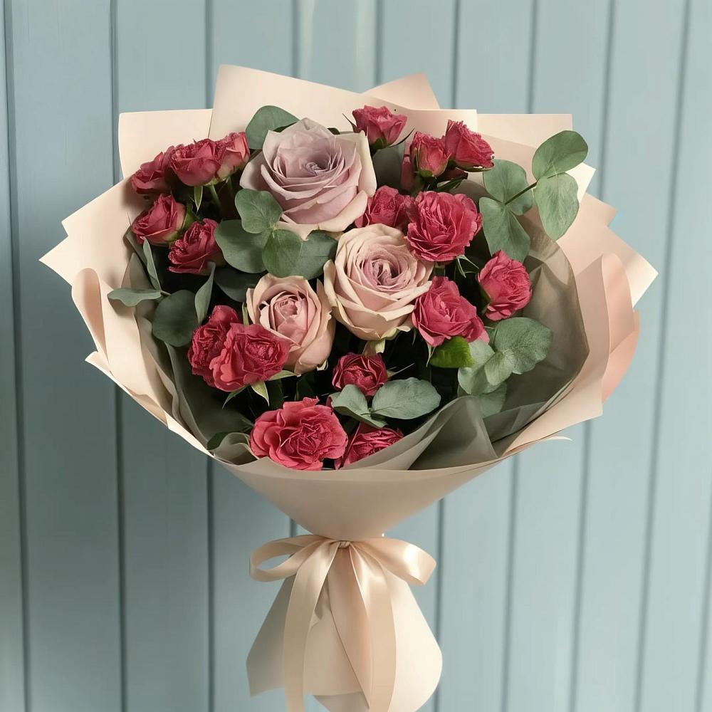 Букет цветов из: Гвоздики и Розы в Пинюг