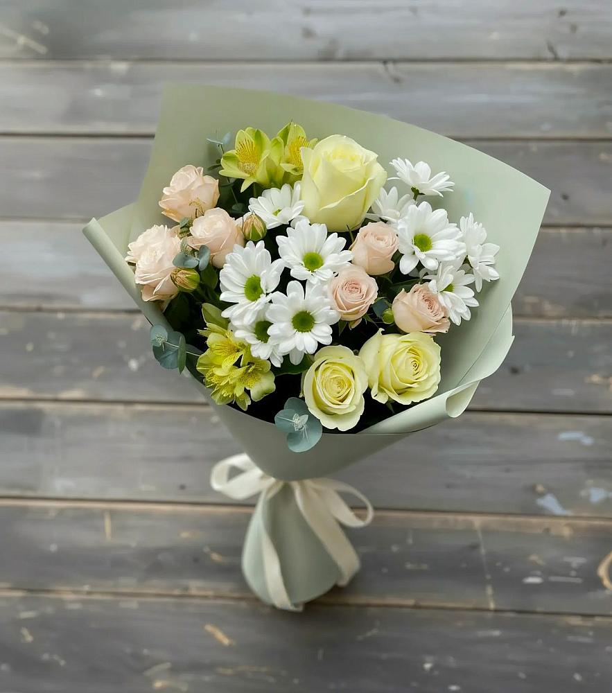 Букет цветов из: Альстромерии, Розы и Хризантемы в Пинюг