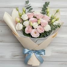 Букет цветов из:  Лизиантусы в Пинюг