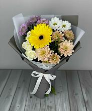 Букет цветов из:  Розы, Герберы и Хризантемы в Пинюг